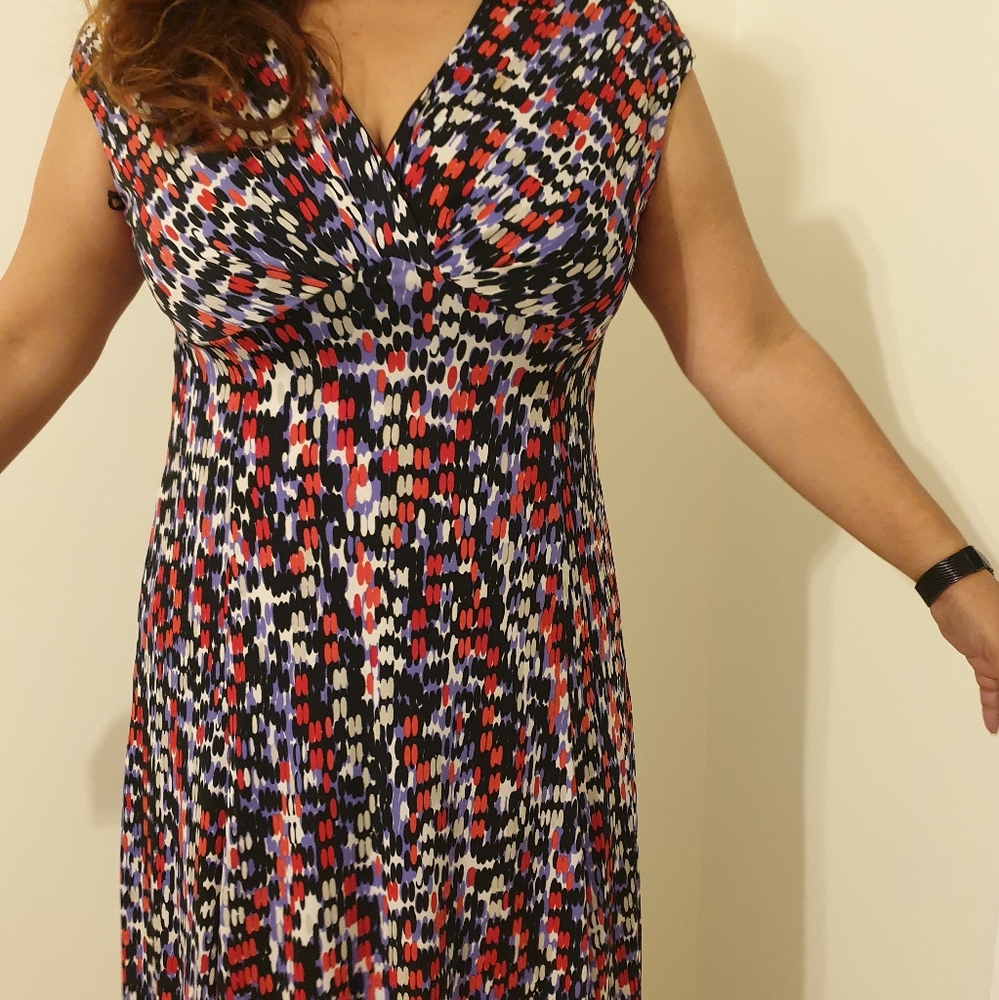 Classy knee length cocktail dress,vibrant.